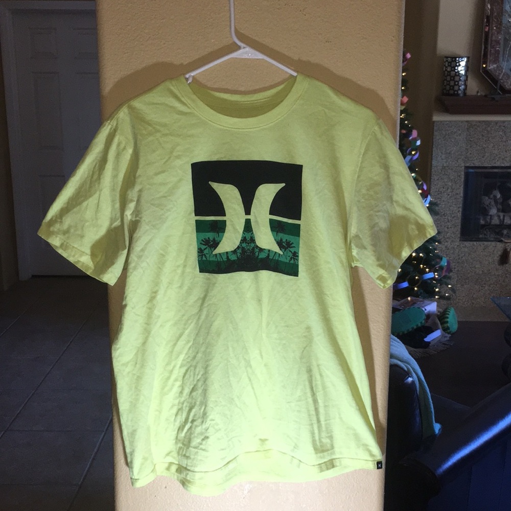 Hurley- t-shirt- large- lime green